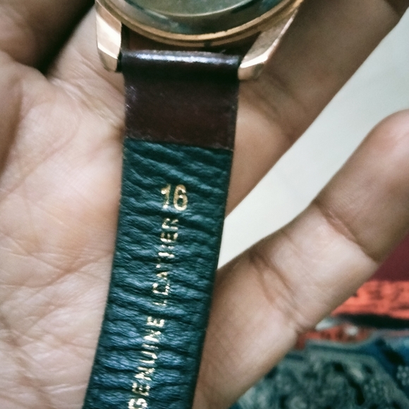 watch - Picture 7 of 7